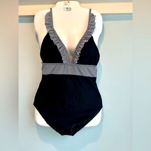 BeachSissi black and white ruffled one piece swimsuit size Large